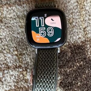 Fitbit Smartwatch Versa 4